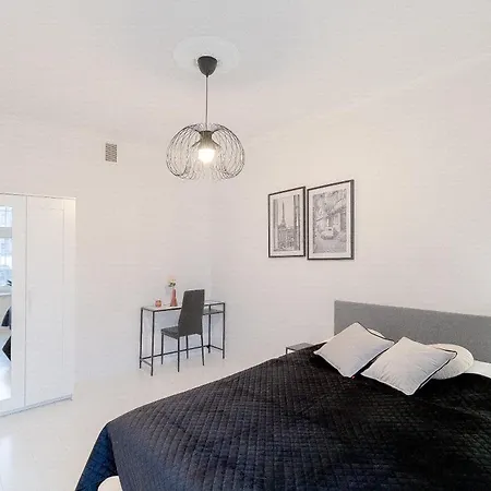 Glow Apartments, Srodmiescie Appartamento
