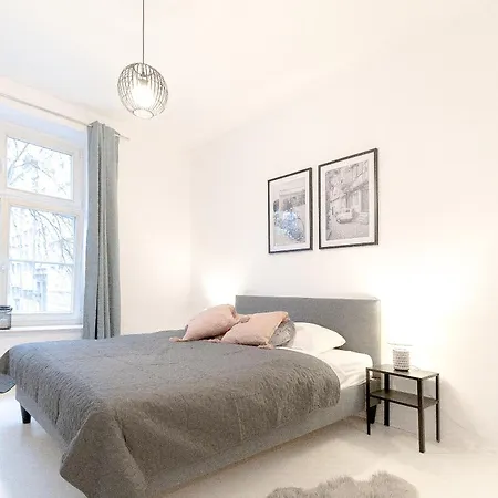 Appartement Glow Apartments, Srodmiescie Gdańsk