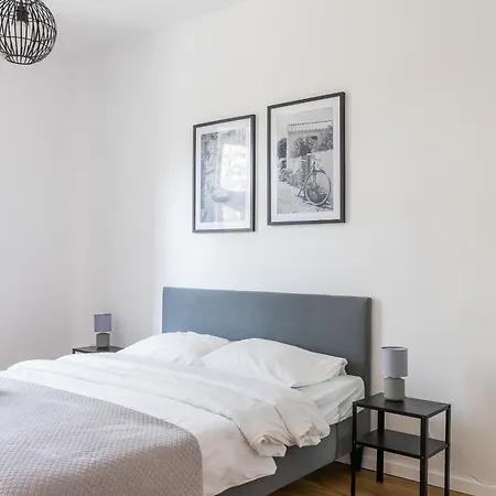 דירה Glow Apartments, Srodmiescie