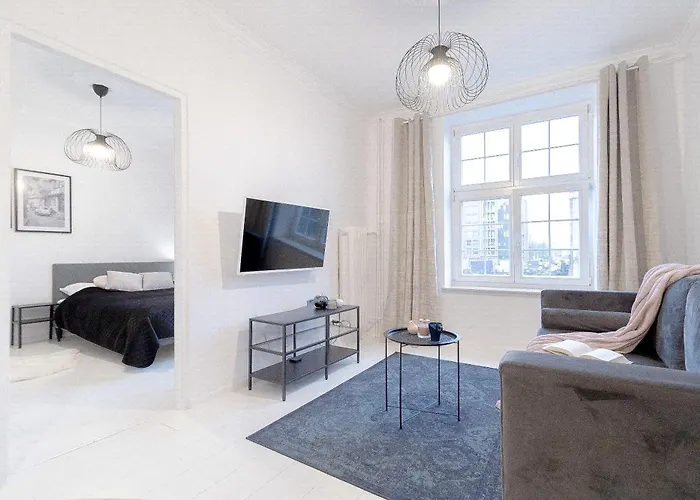 Glow Apartments, Srodmiescie 아파트 *