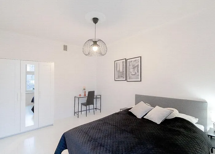 Glow Apartments, Srodmiescie 아파트