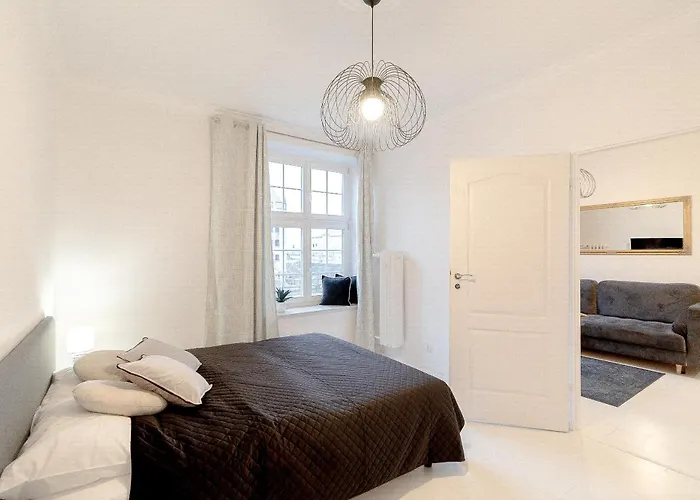 Glow Apartments, Srodmiescie 아파트 *